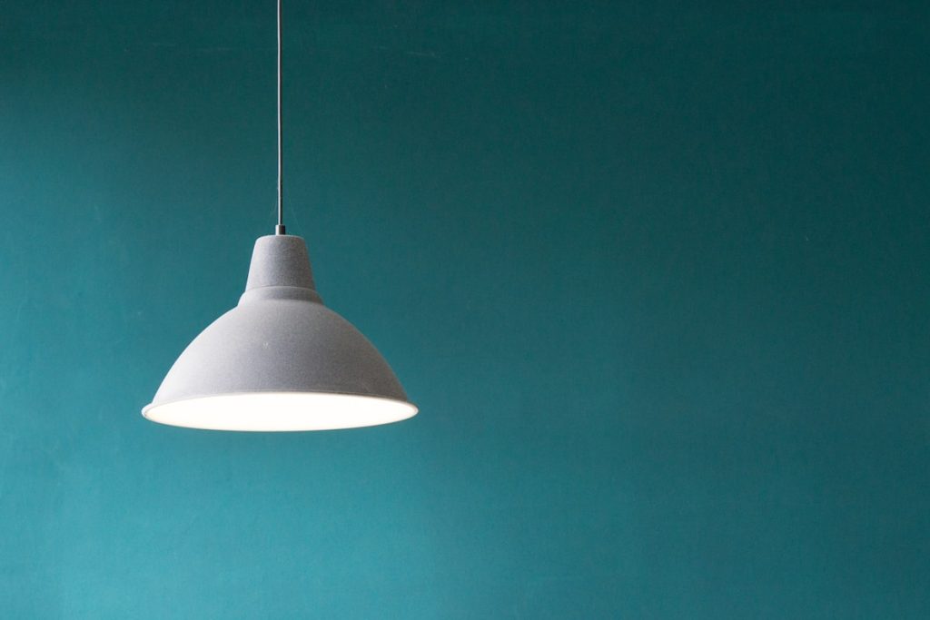 Alles over een keuken lamp en een opbouwspots zwart